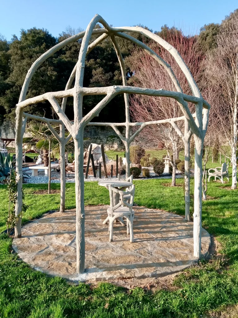 Gloriette en rocaille