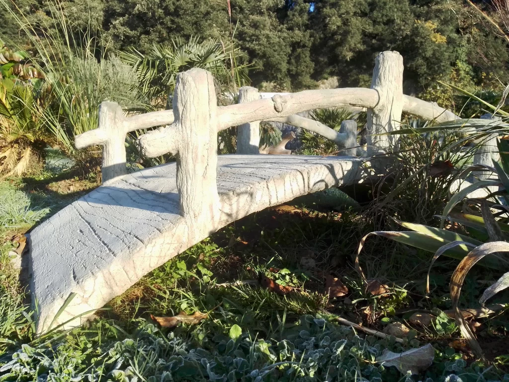 Pont pour un aménagement paysager style rocailleur (3)